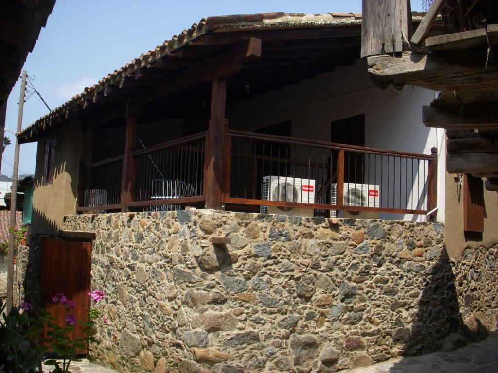 Patriko Traditional House กาโกเปเตรีย ภายนอก รูปภาพ